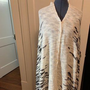 White and black MIMI Lularoe OS